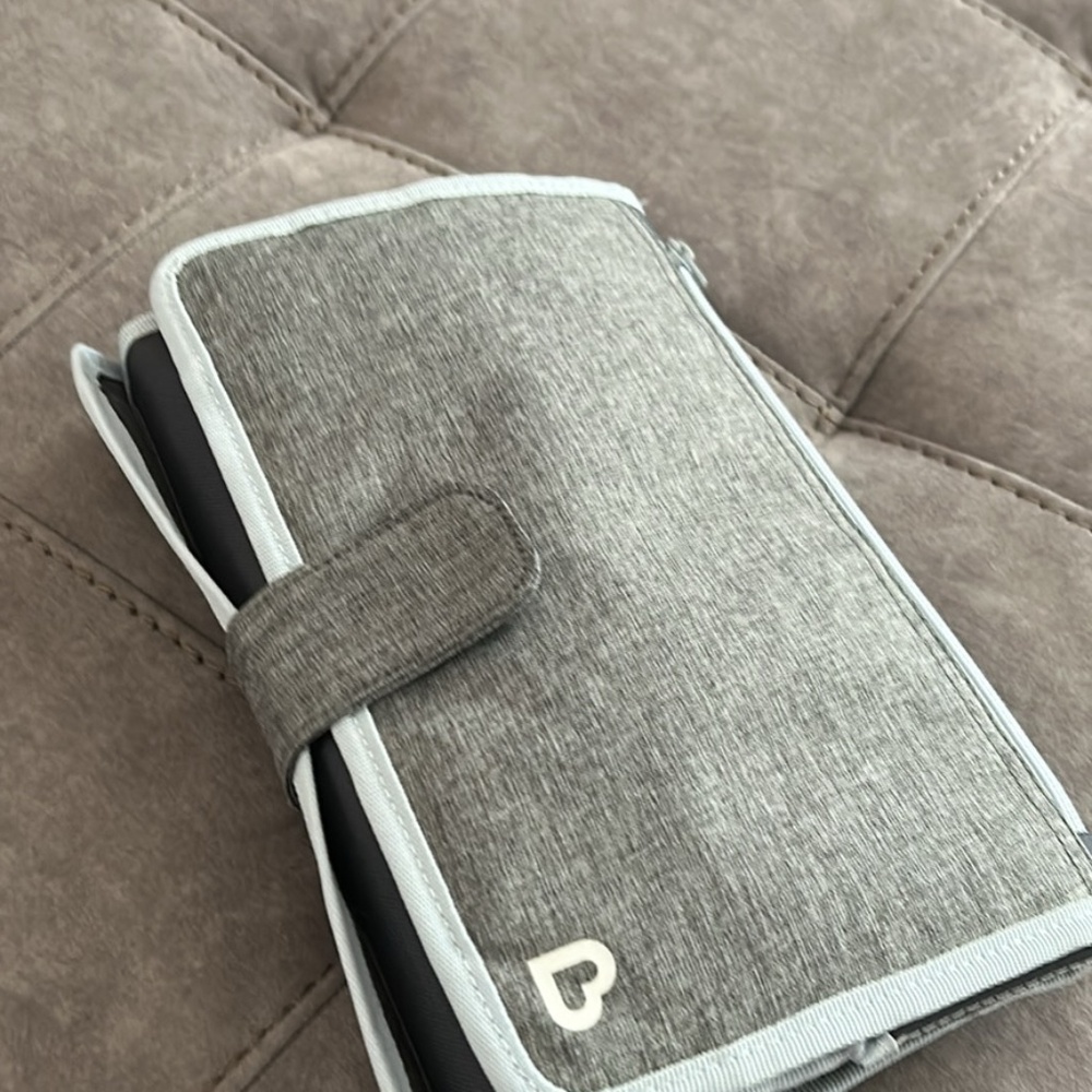 Munchkin diaper changing pad